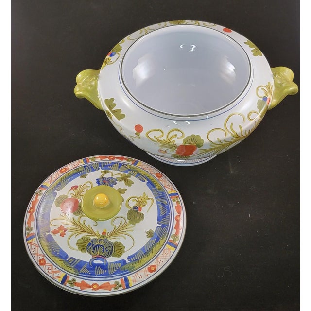 Italian Vintage Taste Setter by Sigma Faenza Garofano Soup Tureen - Hand-Painted Italian Majolica For Sale - Image 3 of 6