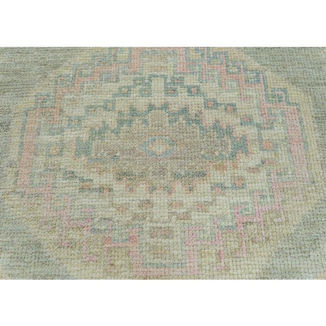 Turkish Turkish Oushak Rug 2'10"x 7'9" #19462 For Sale - Image 3 of 8