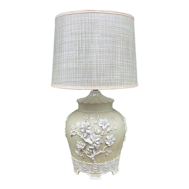 1970s Chinoiserie Relief Porcelain Celadon-Cream Table Lamp With Floral Motif & Textured Shade For Sale