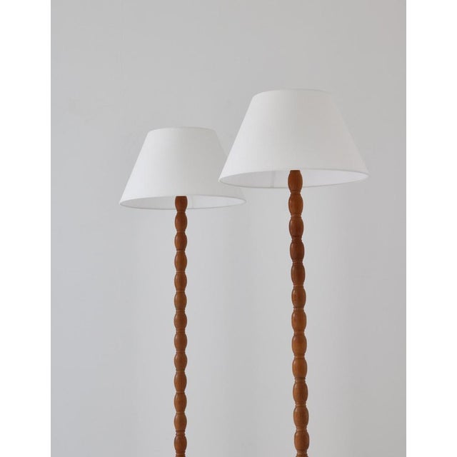 Scandinavian Cabinetmaker Floor Lamps in Turned Oakwood, 1950s, Set of 2 For Sale - Image 6 of 18