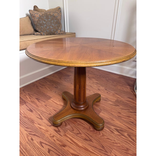 Base is 20 x 20, bun feet floated pillar This vintage Henredon side table features classic Neolassical or Empre-influened...
