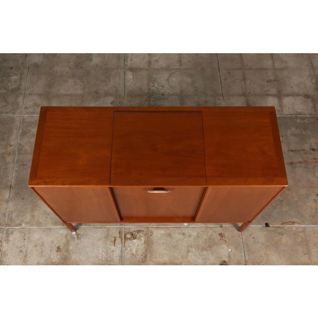 1960s Mount Airy Furniture Vanity Dresser For Sale - Image 5 of 13