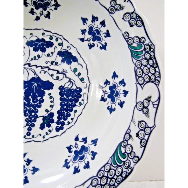 Mma Iznik Turkey Large Decorative Bowl With Grapes Design Blue, Green and White For Sale - Image 4 of 9