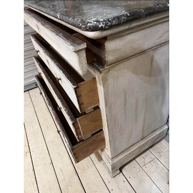 French French. Louis Philippe Gray Marble Top Painted Commode - 19th C For Sale - Image 3 of 8