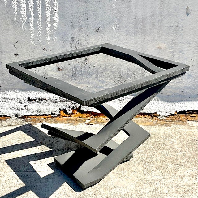 A fantastic vintage contemporary Dining table pedestal. Made by the iconic Roche Bobois group in Italy. Part of their...