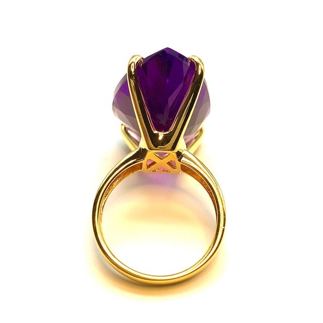 Early 21st Century Bochic "Capri" Natural Pear Shape Amethyst & Diamond Set In 18K Gold & Silver For Sale - Image 5 of 18