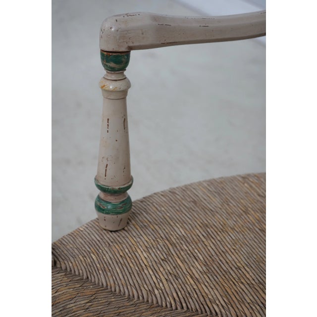 White Country French Paint Decorated Rush Seat Settee For Sale - Image 8 of 12