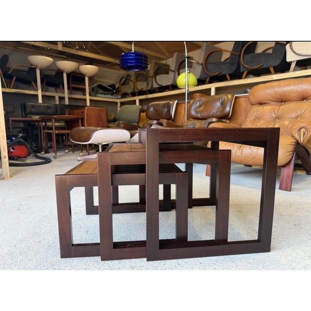 The set is in good used condition with small age related sings of use. Stable and sound in construction. Practical and...