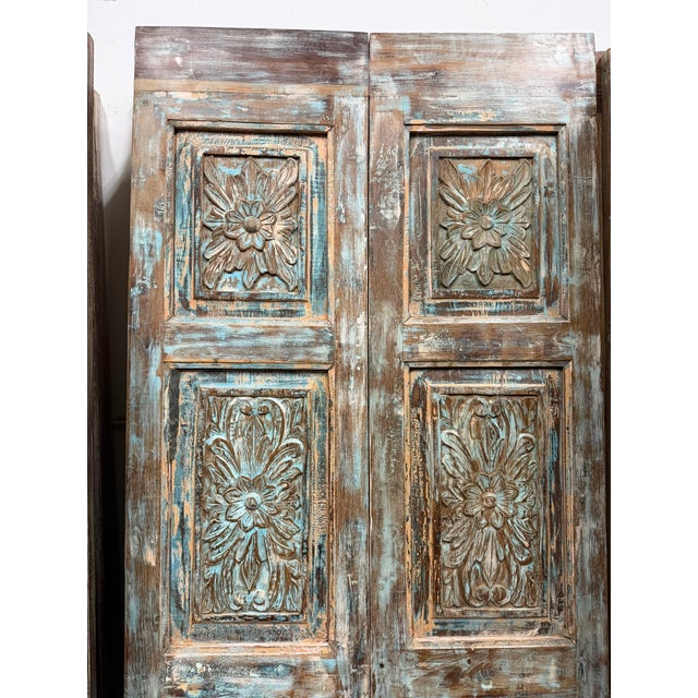 1920s Antique Indian Carved Closet Door With Floral Motif | Boho Hinged or Sliding Barn Door Panel 80x35 For Sale - Image 5 of 7