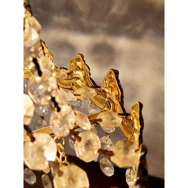 French Hollywood Regency Table Lamp in Gilt Brass with Cascading Crystal Prisms, 1950s For Sale - Image 10 of 18