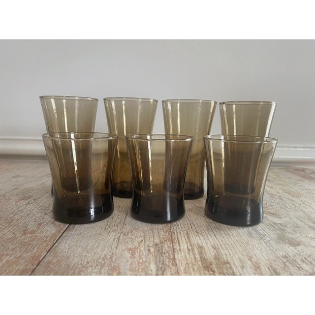 2000s Anchor Hocking Linden Mocha Drinkware Set- 7 Pieces For Sale - Image 10 of 11