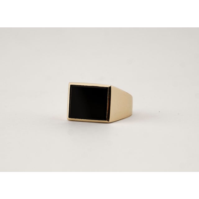 Mid-Century Modern Vintage Gold Ring with Onyx, 1970s For Sale - Image 3 of 10