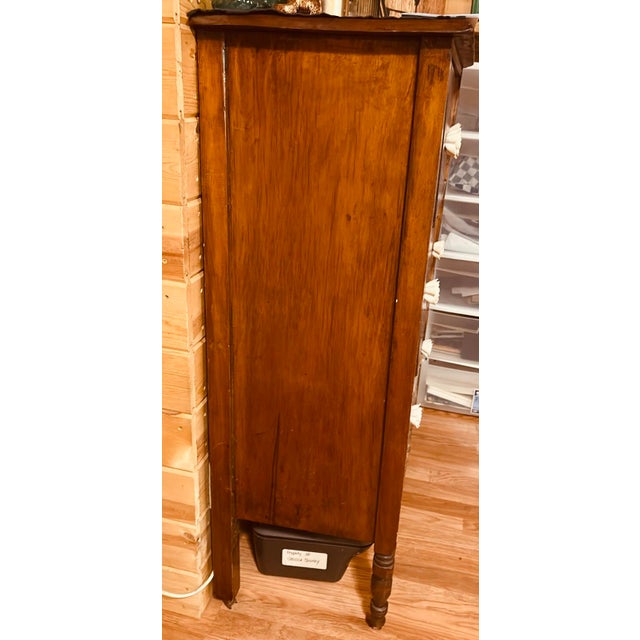 Beautiful antique Victorian three-drawer chest, dating to approximately 1880–1900, with wonderful period character and a...