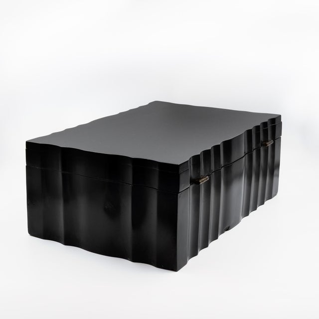 Mid 19th Century Large Scale Serpentine Ebony Box Anglo-Indian, Circa 1840 For Sale - Image 5 of 8