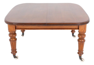 Victorian Extendable Dining Table in Oak, 1860