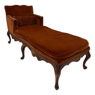 18th Century Venetian Walnut Chaise For Sale