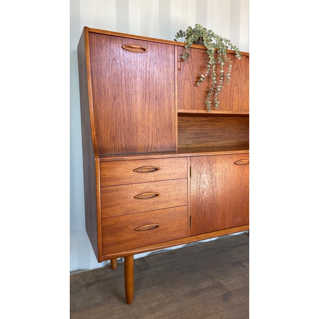 Brown Mid-Century Modern Teak Highboard by Jentique, 1960s For Sale - Image 8 of 18