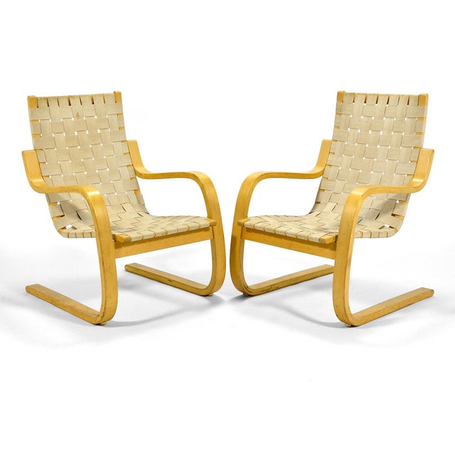 Mid-Century Modern Alvar Aalto Model 406 Lounge Chairs (Pair) For Sale - Image 3 of 10