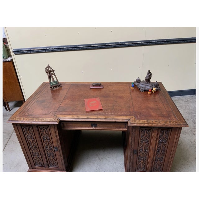 Wood Antique Neo-Gothic Desk in Oak, 1880 For Sale - Image 7 of 14