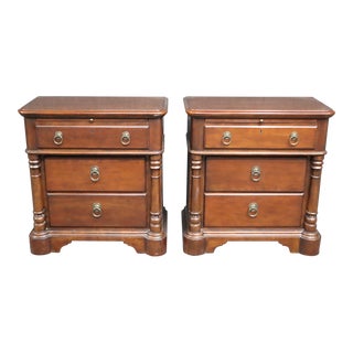 Pennsylvania House Cherry Nightstands/Pair For Sale
