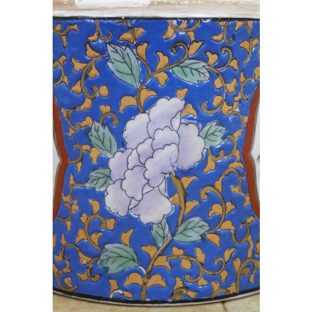 1970s Vintage Macau Export Polychrome Porcelain Lidded Jar Bird Peony Tea Caddy For Sale - Image 12 of 16