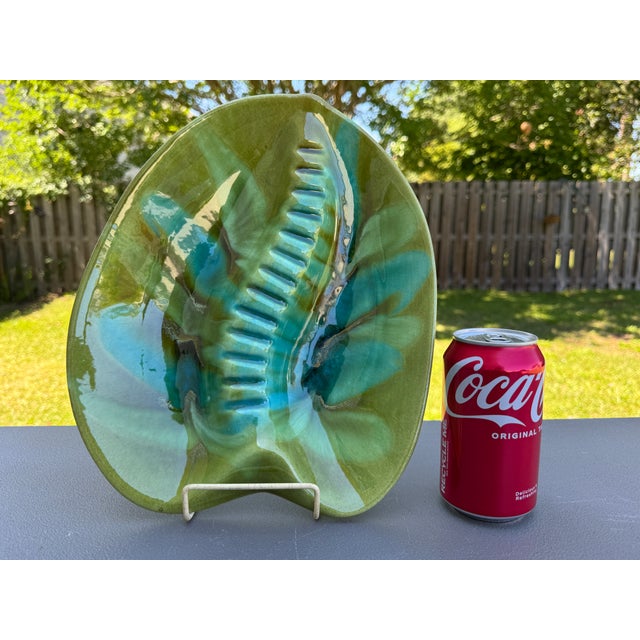 Offering for sale this vintage mid-century modern (MCM) California Pottery ashtray or catchall dish, highly characteristic...