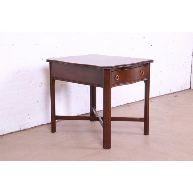 Late 20th Century Ethan Allen Georgian Carved Cherry Wood Tea Table or Occasional Side Table For Sale - Image 13 of 13