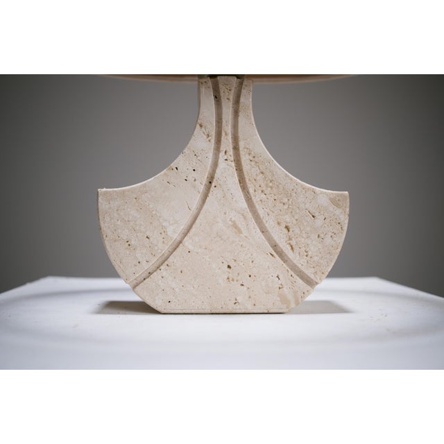 Fish-shaped carved travertine table lamp, attributed to Fratelli Mannelli and probably made in Italy during the 1970s. Cut...