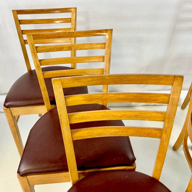 1940s 1940s Vintage Art Deco Italian Honey Stained Maple Back Slat Dining Chairs - Set of 6, After Gio Ponti For Sale - Image 5 of 13