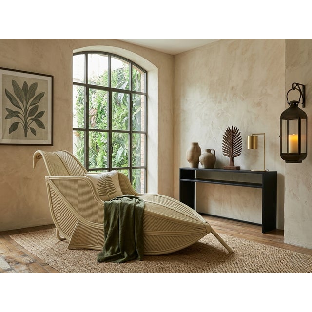 Sculptural and rare chaise lounge by vivai del sud, italy 1970. This rattan daybed has a fantastic leaf shape and is...