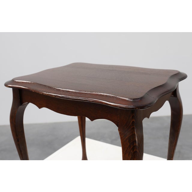 Early 20th Century Small Queen Anne Side Table with Cabriole Legs, England, 1900s For Sale - Image 5 of 11