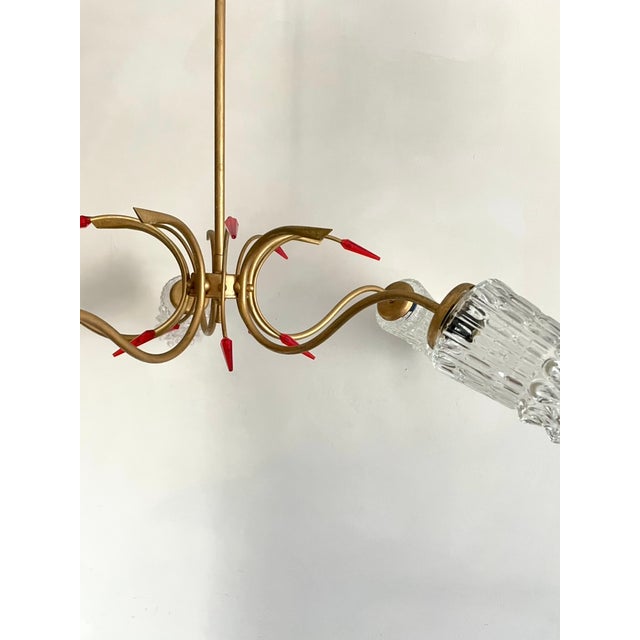 Mid-Century Modern French Atomic Chandelier with Red Acrylic Glass Accents and Textured Glass Shades, 1960s For Sale - Image 10 of 13