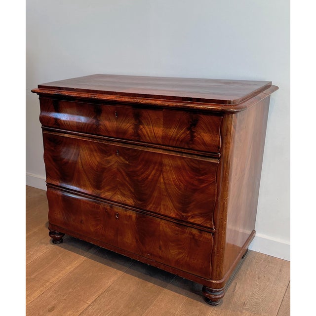 Early 19th Century Louis-philippe Chest of Drawers in Flamed Mahogany For Sale - Image 5 of 12