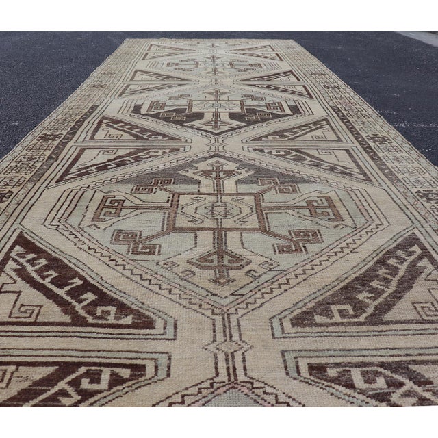 Mid 20th Century Vintage Turkish Oushak Runner With Geometric Medallions in Beige 3'11 X 13'2 For Sale - Image 5 of 13