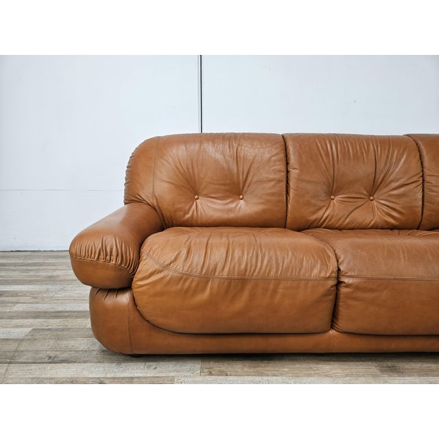 Mid-Century Modern Sapporo Sofa by Mario Marenco for Mobil Girgi, 1970 For Sale - Image 3 of 18