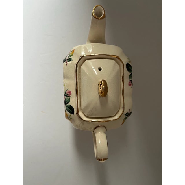 Antique White Mid-Century English Sadler Floral Teapot With Gilt Trim, Staffordshire, 1950s For Sale - Image 8 of 9