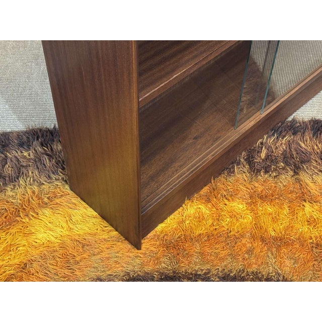 English Mahogany Display Cabinet, 1970s For Sale - Image 9 of 16