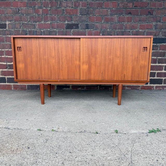 Mid Century Modern Teak Credenza For Sale In Cleveland - Image 6 of 11