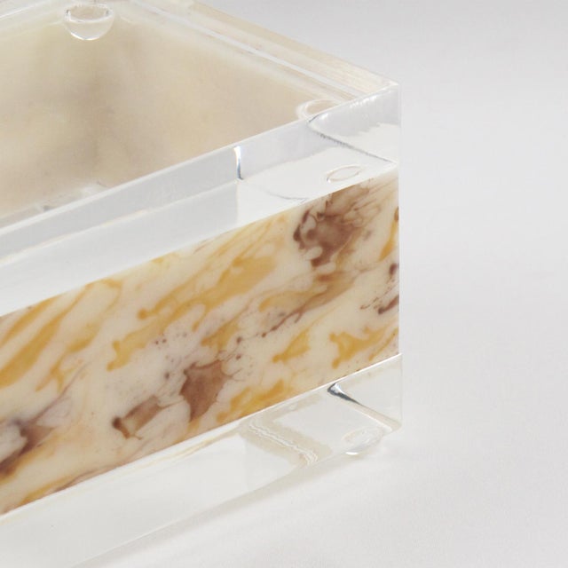 Transparent Marble-Like Large Rectangular Lucite Box, Circa 1970 For Sale - Image 8 of 8