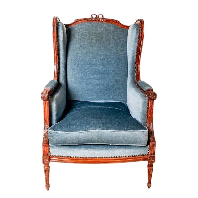 Louis XVI Walnut Bergere a Oreilles, 19th Century For Sale In Houston - Image 6 of 8