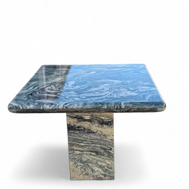 Postmodern 1980s Postmodern Green Figured Marble Pedestal Side Tables, Pair For Sale - Image 3 of 18