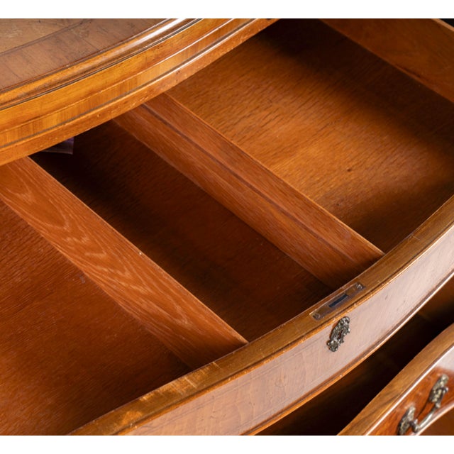 Vintage Chippendale-Style Serpentine Chest With Hidden Writing Drawer, C. 1940s For Sale - Image 13 of 14