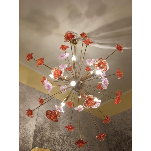 Contemporary Red and Violet Flowers Murano Glass Sputnik Chandelier For Sale - Image 6 of 11