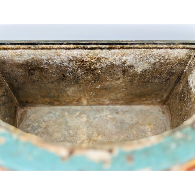 Wood 18th Century, Italian Giltwood & Paint Decorated Planter - Mirrored Back For Sale - Image 7 of 10