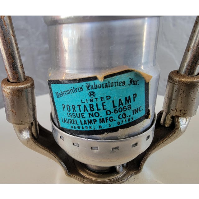 Metal Laurel Lighting Chrome Table Lamp Mid-Century Modern Hollywood Regency For Sale - Image 7 of 9