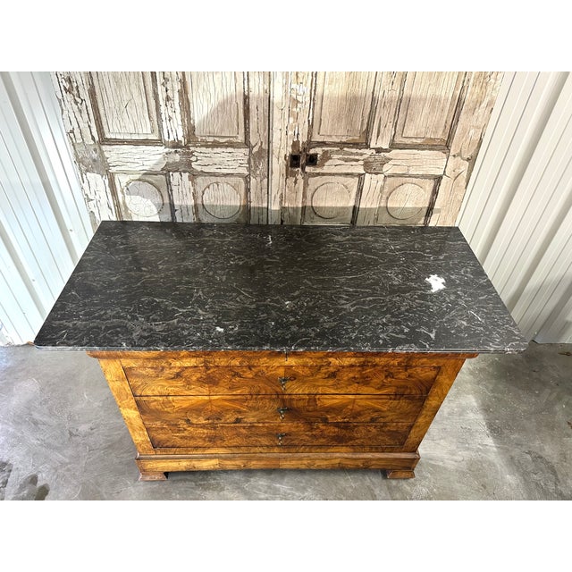 French Louis Philippe Style Walnut Commode, 1800s For Sale - Image 9 of 10