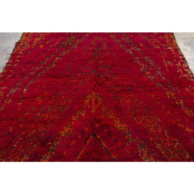 1950s Vintage Moroccan Berber Shag Wool Rug in Red by Rug & Kilim, 1950-1959 For Sale - Image 5 of 9