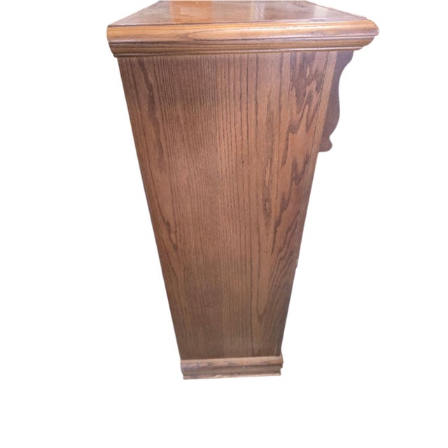English Vintage Vaughan-Bassett Oak Five-Drawer Highboy Chest For Sale - Image 3 of 8