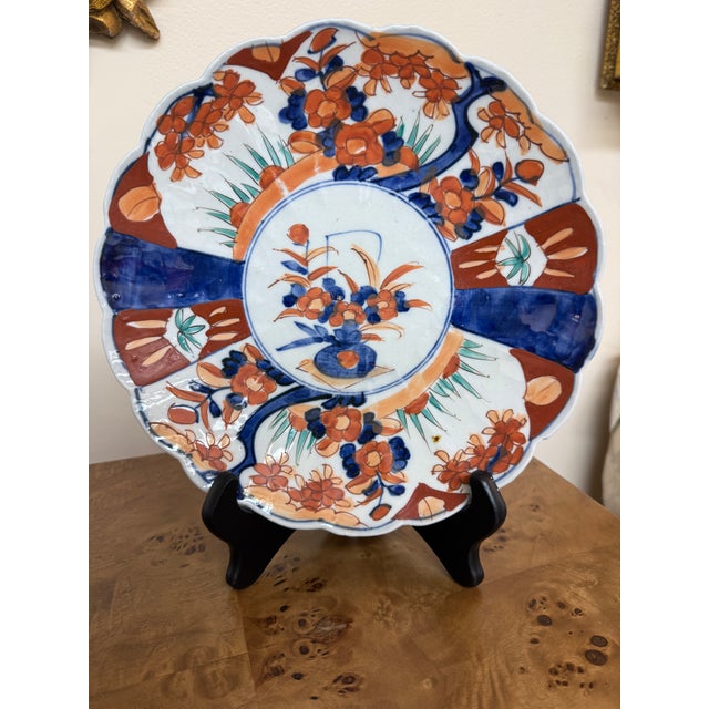 Antique Japanese Imari Plates, a Complementary Pair of 2 For Sale - Image 9 of 10