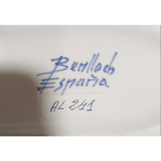 Hen-Shaped Teapots from Cerámicas Benlloch, Manises, Spain. 1990s, Set of 4 For Sale - Image 9 of 10